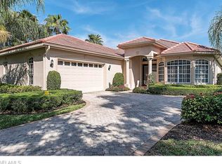 2933 Gardens Blvd, Naples, FL 34105