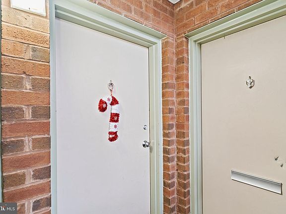 2nd image of 3362 Woodburn Rd APT 13