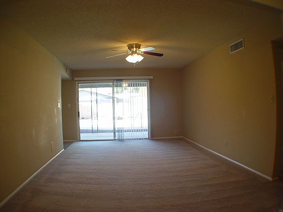 2nd image of 4926 S Kenwood Ln