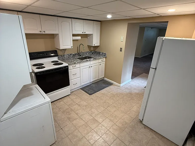 63 Newell Rd #B — Photo 4