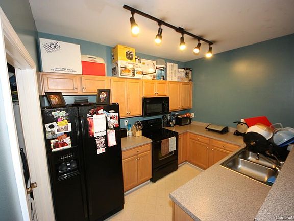 4th image of 1204 Duncan Gardens Dr #7