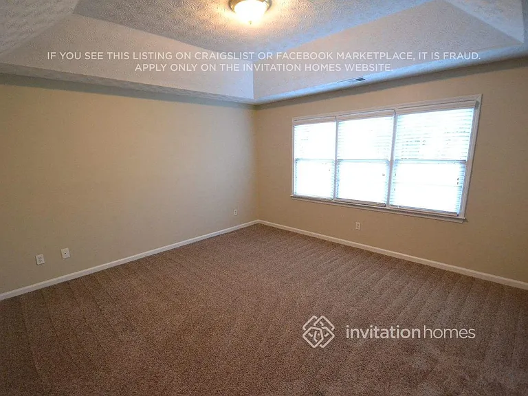 211 Johnstons Way — Photo 6