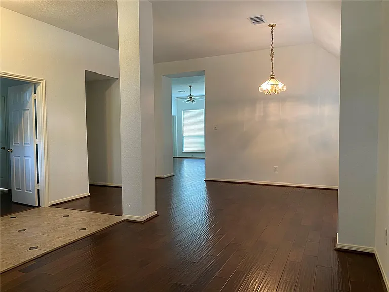 22502 Bristolwood Ct — Photo 3