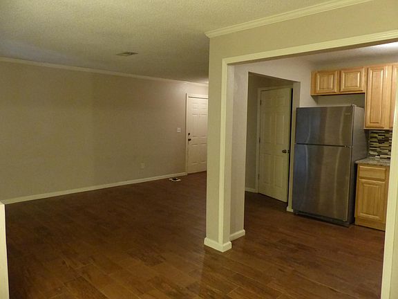 2nd image of 3601 Woodbriar Cir APT A