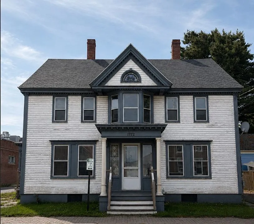 3 Lincoln St