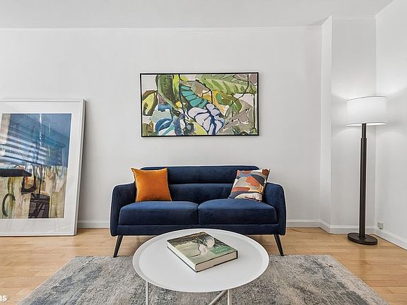 3rd image of 201 E 37th St APT 5A