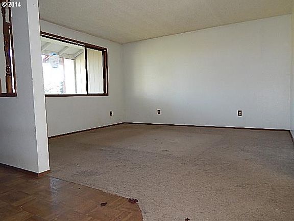 5th image of 6404 NE 76th St