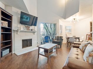 1001 Liberty St APT 127, Dallas, TX 75204