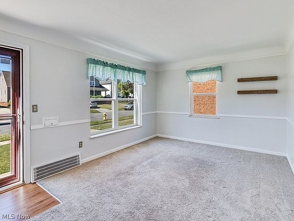4th image of 3430 Brookdale Ave