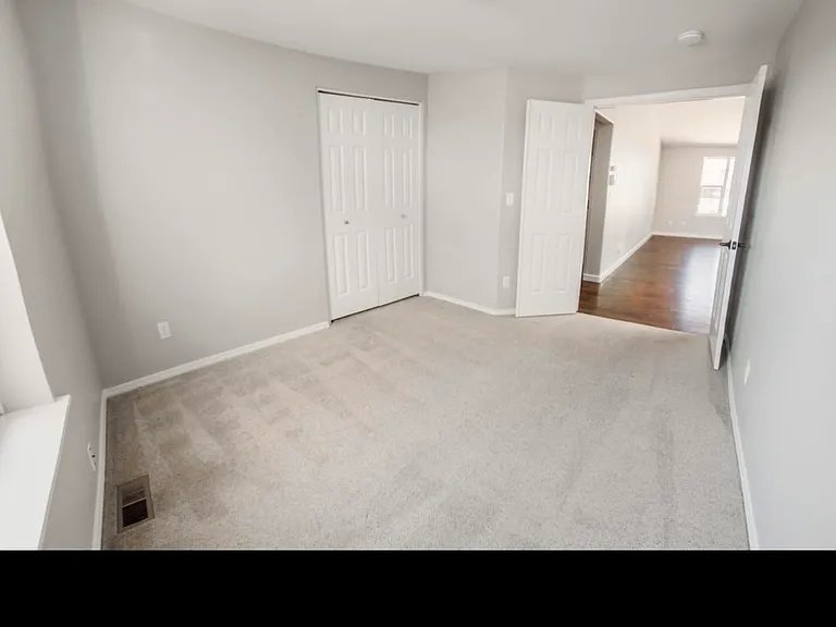 934 NW Negus Ln — Photo 23