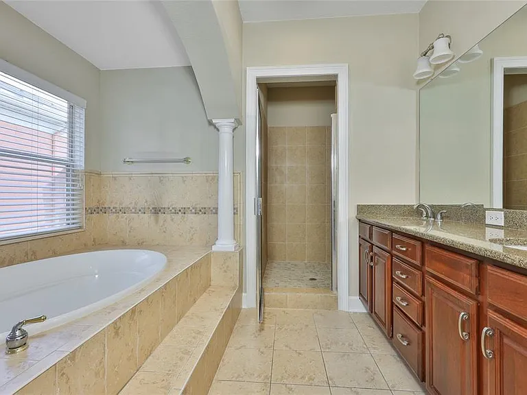 6573 Simone Shores Cir — Photo 22
