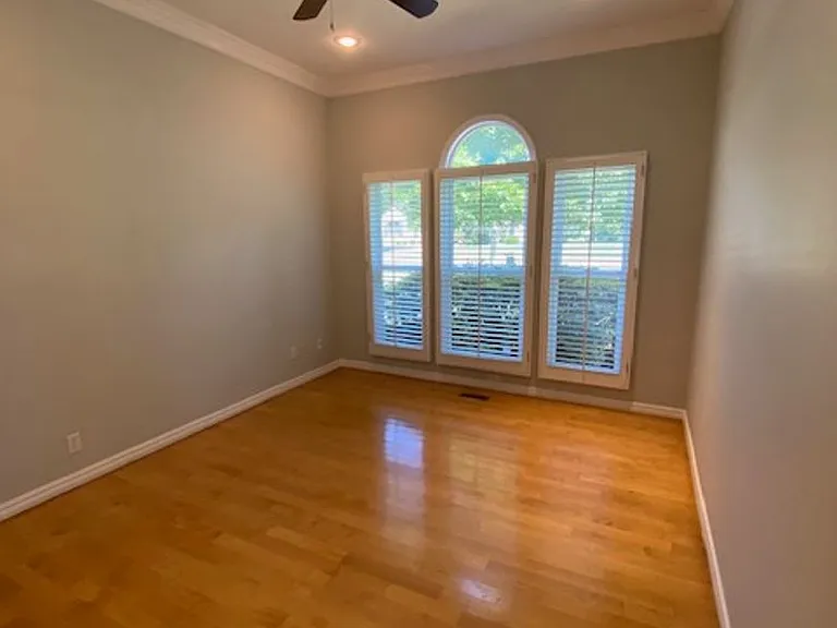 62 W Champions Blvd — Photo 17