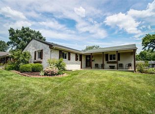 462 Crestview Dr, Lebanon, OH