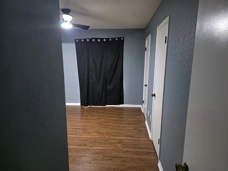 216 Spur Dr — Photo 5