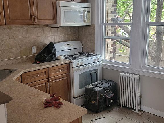 3rd image of 3819 Avenue P Floor 1