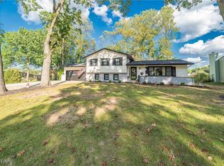 595 Moorfield Rd, Akron, OH 44333