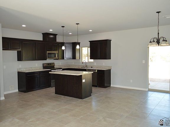 3rd image of 28382 E Telegraph Ave