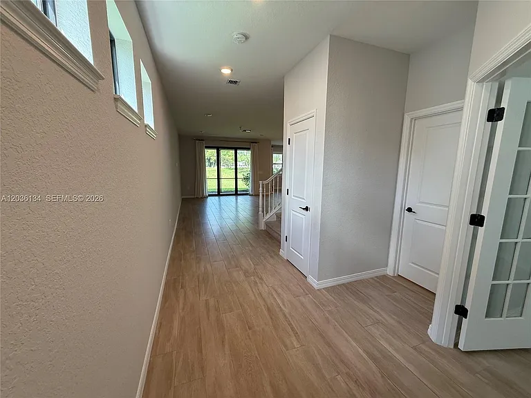 8112 NW 78th St — Photo 5