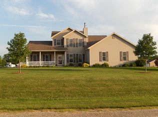 9870 Northridge Cir, Clinton, IL 61727