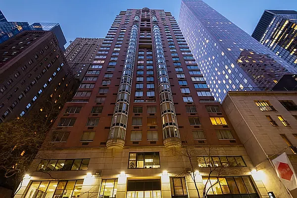 Rented by Douglas Elliman | media 18