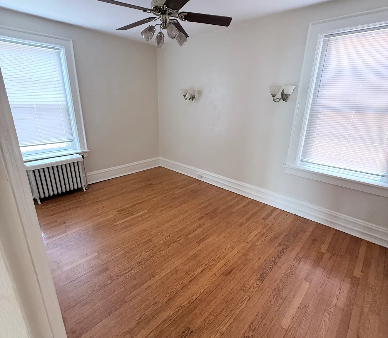 2 bed, 805 sqft, $1,932 — Photo 4
