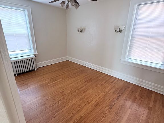 4th image of 414 N Sheppard St APT 13
