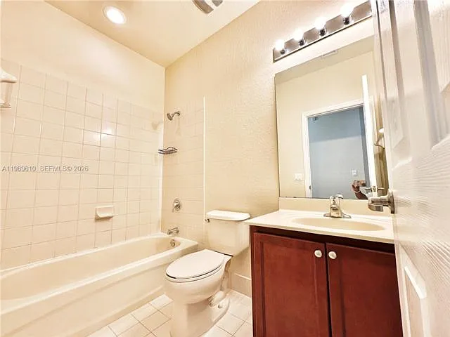 11403 NW 89th St #219 — Photo 12
