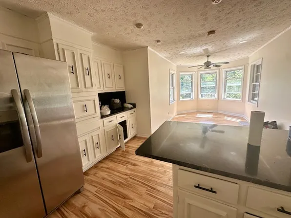 310 Camden Rd, Raeford, NC 28376