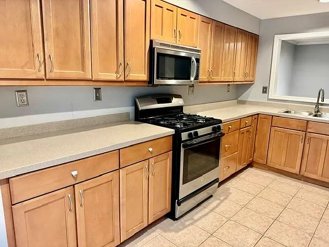2 bed, 2.0 bath, 1187 sqft, $2,000 — Photo 3