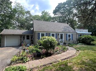 25 Forbes St, Warwick, RI 02886