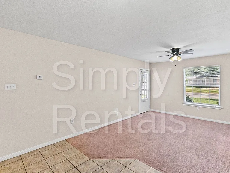 1220 Texas St — Photo 7