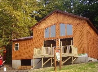 134 E Stoner Lake Rd, Caroga Lake, NY 12032