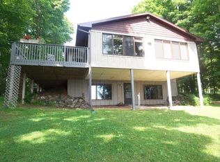 7224 N Shore Rd, Florence, WI 54121