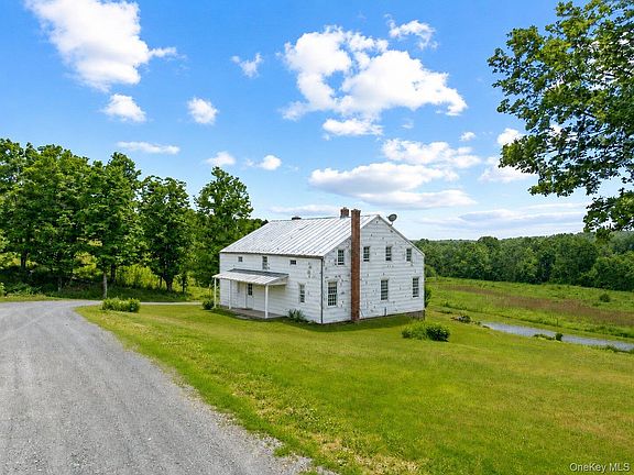 3rd image of 148 N Creek Road