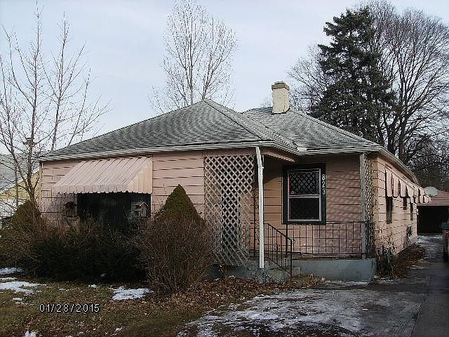 1st image of 823 N Central Ave