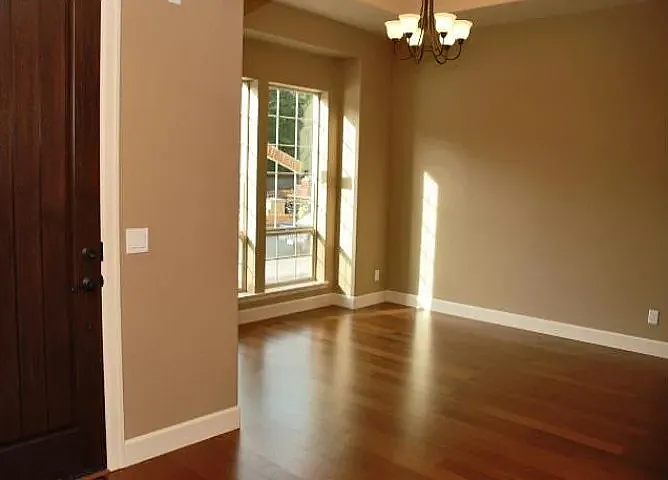 4 bed, 2.5 bath, 2626 sqft, $3,800 — Photo 3