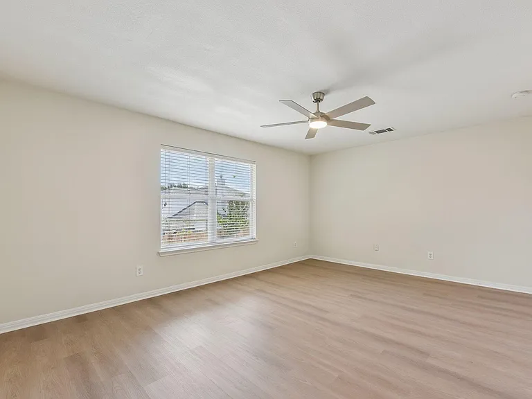 11809 Dunfries Ln — Photo 27