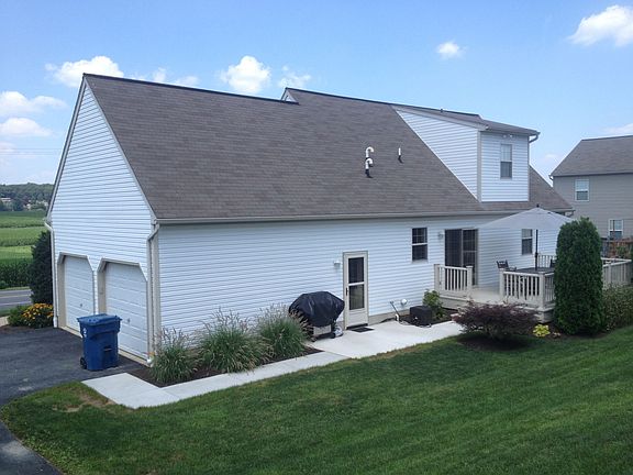 Back - patio and sidwalk