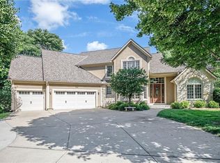 8102 NW Walnut Way, Kansas City, MO 64152