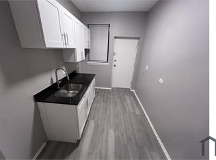 4402 W Washington Blvd #1, Chicago, IL 60624