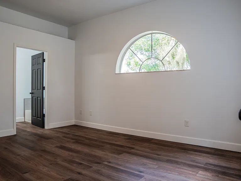 8848 Parliament Ct — Photo 19