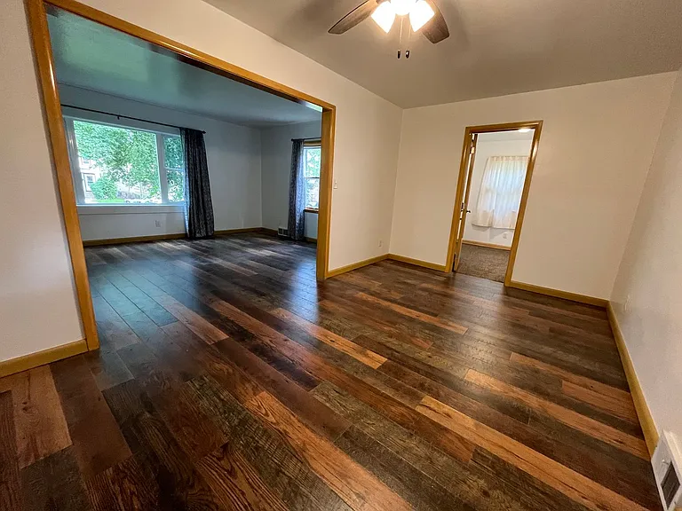 107 S Duluth Ave #1 — Photo 2