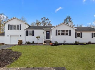 271 Stoopville Rd, Newtown, PA 18940