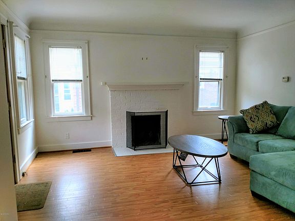 4th image of 918 Dickinson St SE
