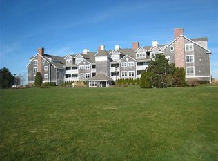 28 Cape Codder Rd APT 202, Falmouth, MA 02540