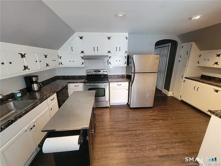 261 Willow St #2 — Photo 9