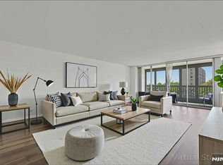 5 Horizon Rd APT 503, Fort Lee, NJ 07024