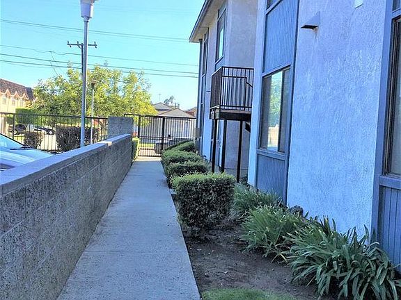 4th image of 1737 W 146th St APT 8