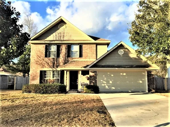 8 Sandy Pond Ct, Savannah, GA 31419
