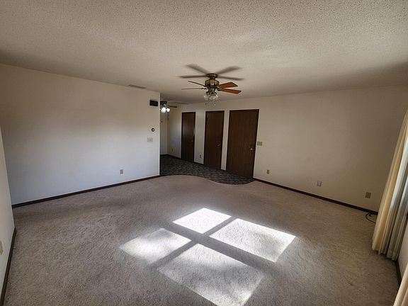 4th image of 408 N Everett St APT 1